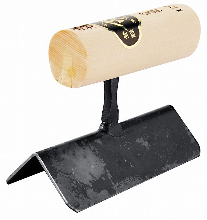 【商品詳細】本職用内丸面引鏝です。刃：本焼、柄：木用途：本職用内丸面引鏝全長：200mm重量：190gコテ部全長：120mm【送料について】北海道、沖縄、離島は送料を頂きます。
