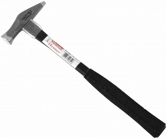【商品詳細】木柄の3倍の強度があるグラスファイバー製の木柄を使用し、使いこなすほど良さが分かるヒューマン設計のハンマーです。アルミ特殊クサビとエポキシ特殊接着により、引板強度約1．5トン。グリップ左右に寸S、センチmの目盛が刻んであり測定できます。グラスファイバー柄を保護するプロテクター付です。意匠登録出願済用途：釘打ち・釘しめサイズ：21mm全長：330mm頭長：110mm質量：376g口径：24φ柄：グラスファイバー仕上：シルバー仕上日本製【送料について】北海道、沖縄、離島は送料を頂きます。