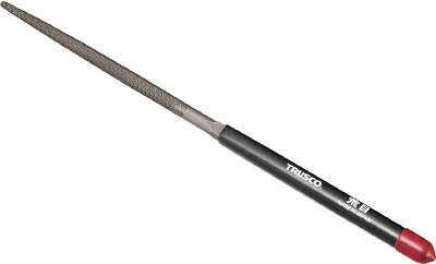 【メーカー型番】TMA005-02-1P【JANコード】4989999219302【ブランド】TRUSCO 　【特徴】●目立てが鋭く、耐久性に優れています。全周に刃が刻まれています。●JIS-B4704　相当品です。【用途】●鉄をはじめ、銅、真鍮、アルミ、プラスチックなどの研削に。【仕様】●タイプ:5本組中目●全長(mm):215●刃長(mm):110●形状:丸●粒度:中目●質量(g):45【材質／仕上】●炭素工具鋼（SK-2）【セット内容／付属品】【注意】●組ヤスリの5本組とは全長を表します。5本組=215mm●ヤスリが目づまりした際はブラシなどで掃除してください。【原産国】日本【送料について】北海道、沖縄、離島は送料を頂きます。