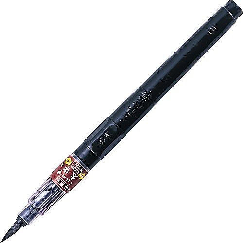 呉竹 筆ぺん墨液太字 DS150-26BJANコード：4901427401677本体サイズ : 13径×180mm●【商品説明】●「呉竹 筆ペン 太字」は、特殊毛材の穂先はまとまりがよく、復元性に優れ耐久性がある筆ペンです。●トメ、ハネ、ハライが思いのままです。●インクジェット紙対応筆ペンです。●太字タイプ。●【ご注意】●ご使用後は必ずキャップを締めて下さい。●衣類などにインクがつくと落ちませんので、充分にご注意ください。●【原産国】●日本【送料について】北海道、沖縄、離島は送料を頂きます。