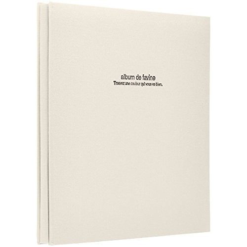 ナカバヤシ アルバムデミ ホワイト アH-DD-141WJANコード：4902205326243メーカー型番 : アH-DD-141-W●表紙:布地 ●台紙:デミサイズ・100年台紙(ブラック)10枚●タイトルカード ●透明カバー●【商品説明】●「フエルアルバムDigio ドゥファビネ ビス式:デミサイズ ホワイト アH-DD-141-W」は、銀塩写真からインクジェット写真まで美しく長く保存する100年台紙採用のアルバムです。●写真を引き立てる黒台紙を採用しています。●【製品仕様】●本体サイズ：タテ243×ヨコ240×背巾27mm●本体重量：720g●布地表紙●台紙：デミサイズ100年台紙(ブラック)10枚(貼付有効サイズ：タテ225×ヨコ190mm)●タイトルカード付●透明カバー付【送料について】北海道、沖縄、離島は送料を頂きます。