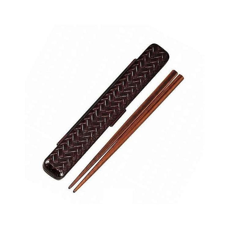 【商品説明】和風にもモダンにも合うあじろシリーズの箸箱セット　使いやすいサイズの箸【商品情報】■サイズ約 幅19×奥行2.7×高さ1.2（cm）　箸：約 18(cm)■材質箸箱：ABS樹脂　箸：天然木■生産国日本製■セット内容箸箱、箸■備考...