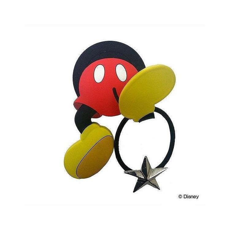 【商品説明】穴を覗いたミッキーのおしりがかわいいマグネットフックです。裏面に磁石がついており、冷蔵庫や玄関ドアなどの鉄製のものに取り付けることで扉の向こう側を覗いているように見えます。顔が見えないデザインなので、インテリアにも馴染みます。鉄板入りの足を曲げると小物をかけるフックに変身、鍵などをかけることができます。【商品情報】■サイズ約幅9.1×奥行0.4×高さ10.3（cm）重量：約40g■材質PVC、鉄板、磁石■セット内容1個■備考耐荷重：250g【代引きについて】こちらの商品は、代引きでの出荷は受け付けておりません。【送料について】北海道、沖縄、離島は送料を頂きます。