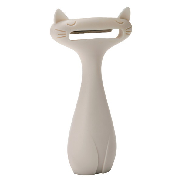 【商品説明】皮をむいたらあっかんべーをしているかのような、猫形のピーラーです。自立するので、出番までお利口にすわって待っています。ぽってりとした胴体は、マットな質感で手が濡れていてもすべりにくく、握りやすいです。耳は、じゃがいもなどの芽取りとして活躍します。ユニークなパッケージ入りで、猫好きの方へのギフトにオススメです。【商品情報】■サイズ約 幅10×奥行3.3×高さ20（cm）■材質ポリプロピレン■生産国中国製■セット内容1個■備考耐熱温度：120度【代引きについて】こちらの商品は、代引きでの出荷は受け付けておりません。【送料について】北海道、沖縄、離島は送料を頂きます。
