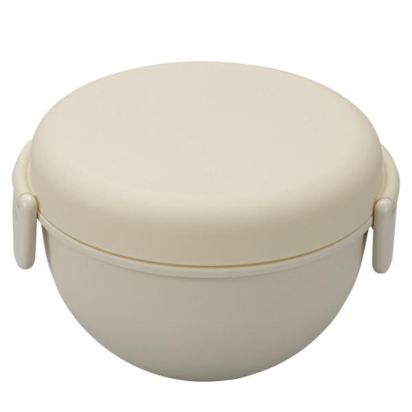【商品説明】くすみカラーのシンプルで使いやすいお弁当箱700mlです。さまざまなメニューが楽しめます。蓋以外は電子レンジ・食洗機対応です。伝統ある「山中漆器」の技法を用いて塗装しています。蓋をしっかり固定できる2点ロックが付いています。【商品情報】■サイズ約 幅14.8×奥行13.4×高さ9.2（cm）■材質本体：PET樹脂とABS樹脂の合成品 蓋：ABS樹脂■容量総容量：700ml 上段：280ml、下段：420ml■生産国日本製■セット内容1個■備考食器洗い乾燥機：部品によって使用不可 電子レンジ：ふたを外して使用可能 蓋は電子レンジ・食洗機非対応【代引きについて】こちらの商品は、代引きでの出荷は受け付けておりません。【送料について】北海道、沖縄、離島は送料を頂きます。