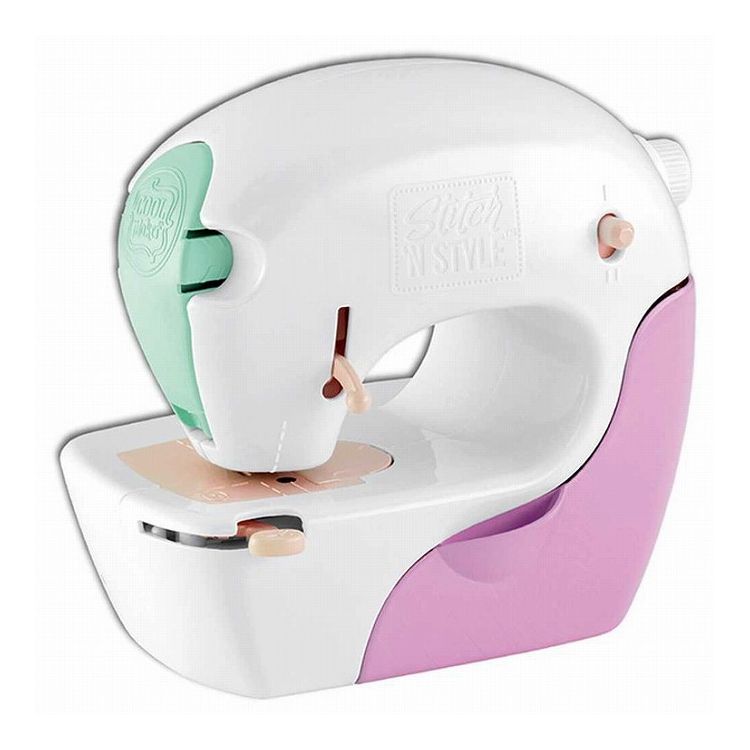 タカラトミー リアルミシン ファッションスタジオ(代引不可)【送料無料】