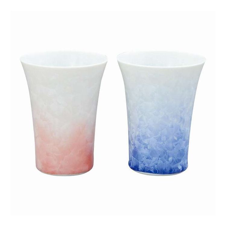 【商品詳細】シンプルな器体を華やかに彩る結晶釉が特徴的なフリーカップです。内容:フリーカップ（約240ml）（約φ80×110mm）×2原産国:日本【代引きについて】こちらの商品は、代引きでの出荷は受け付けておりません。【送料について】北海道、沖縄、離島は送料を頂きます。