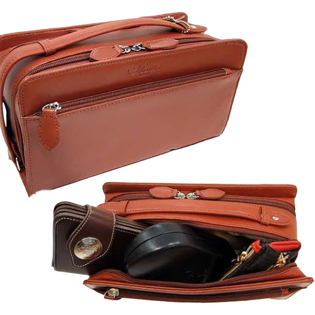 【商品説明】セカンドバッグでありながら収納力を第一に考えられており、ダブルファスナーでメイン収納を分ける事で仕分けを容易にし、使い易さ、収納力を実現しました。必要なアイテムを全て収納できてしまう、機能性と収納力を考慮して作られました。『革の宝石』と呼ばれるコードバン（馬革）を贅沢に使ったエグゼクティブモデル。サイズ:(約)横26×縦14cm×マチ9.8cm仕様:Wファスナー開閉 ・外側仕様:メインファスナー×2ファスナーポケット×1、マグネットポケット×1 ・内側仕様:ファスナーポケット×1、フリーポケット×2【送料について】北海道、沖縄、離島は送料を頂きます。マトゥーリ 馬革セカンドバッグブラックブラウンワイン