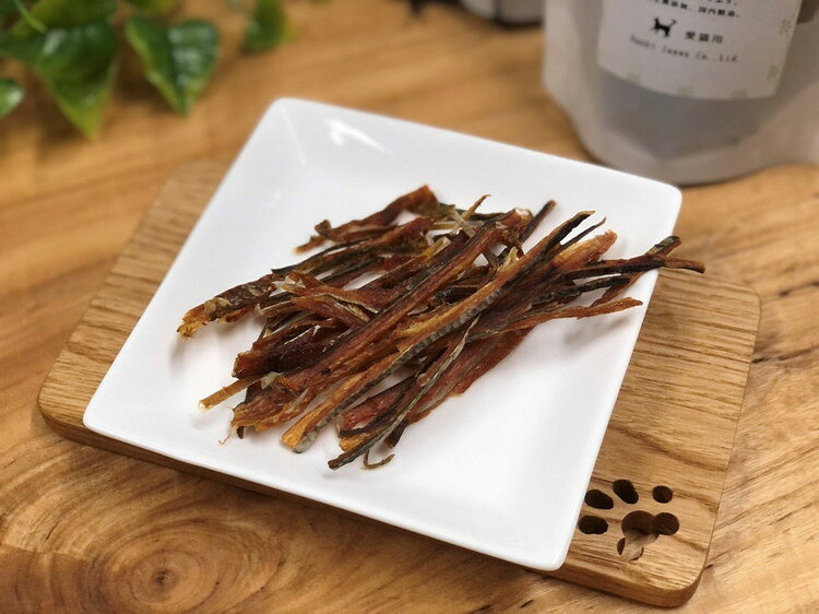 リコメン堂ペット館の【4個セット】 Nanki Japan 美食家なにゃんこのおやつ まぐろ皮 愛猫用 30g｜アングル3