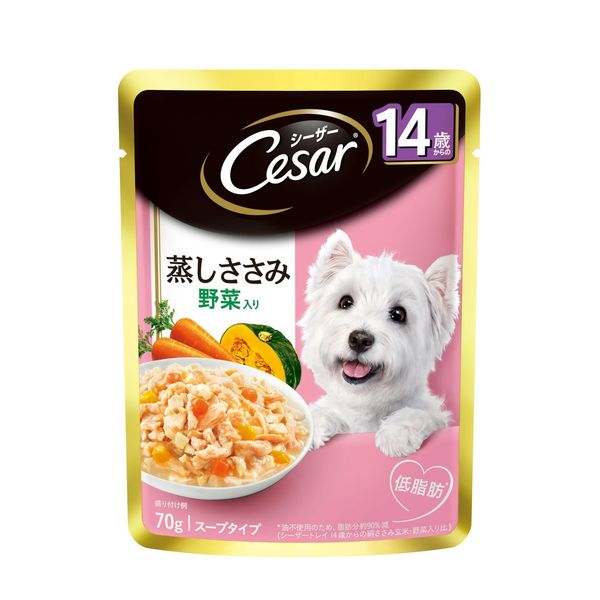 【取り寄せ品のご注意事項（ご注文前にご確認ください）】・本商品は原則注文後のキャンセルはお受けできません。・本商品と他商品で同梱注文をいただき、仮に他商品が完売等でご用意できない場合でも本商品は発送させていただきます。・本商品を複数（2点以上）注文いただき、完売等で注文数のご用意できない場合でもご用意できた数量は発送させていただきます。【商品詳細】シーザーパウチから14歳以上がついに登場14歳からの愛犬のために。低脂肪なささみをふっくら蒸して、低カロリー※に仕上げました。厳選されたささみに野菜を加えて、丁寧に調理し、素材のおいしさをそのまま閉じ込めました。高齢犬にも食べやすく、ささみを細かくほぐしています。グルコサミン配合で、足腰の健康維持をサポート。※シーザートレイ 14歳からの 絹ささみ 玄米・野菜入り 100gあたり29kcal減【分類】一般食【原材料】肉類(鶏肉、ささみ)、野菜類(にんじん、かぼちゃ)、小麦、グルコサミン、ビタミン類(C、E)、ミネラル類(Cl、I、Na)、増粘多糖類、ポリリン酸Na【保証成分】タンパク質:8.0％以上脂質:0.3％以上粗繊維:0.5％以下灰分:1.5％以下水分:87％以下【エネルギー】32kcal/1袋【給与方法】・ドライフードなどの総合栄養食と共に与えてください。・1日1/2袋〜1袋を目安として与えてください。(ご使用のドライフードのカロリーを考慮し、適宜ドライフードの量を調整してください。)【賞味期限】24ヶ月【商品サイズ】125×95×14(mm)【原産国または製造地】タイ【諸注意】直射日光を避け、湿気の少ない場所に保管してください。開封後は冷蔵庫で保管し、お早めにお使いください。【送料について】北海道、沖縄、離島は送料を頂きます。