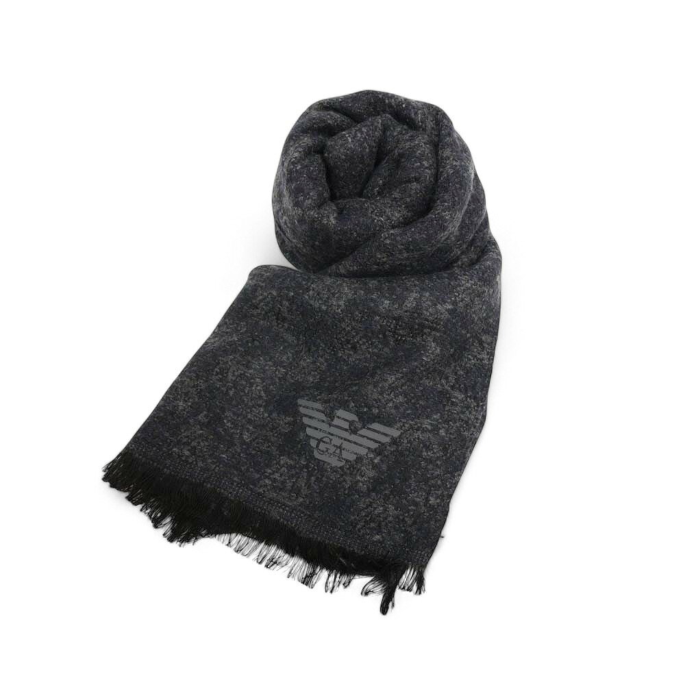 エンポリオアルマーニ EMPORIO ARMANI マフラー 625247-2F322-00036 メンズ ナイトブルー マフラーEMPORIO ARMANI（エンポリオ・アルマーニ）はジョルジオ・アルマーニの若者向けセカンドラインとして登場しました。アルマーニならではの高級感にモードテイストを加えた繊細なデザインは世界中の若者に支持されています。プレゼントやギフトにもおすすめ。サイズ178cm×72cm素材ポリエステル71%、ポリアミド35%、ウール5%、ビスコーサ5%仕様カラー：NIGHT BLUE※黒に近いカラーになります。(ナイトブルー、ブラック)付属品ケースエンポリオアルマーニ EMPORIO ARMANI マフラー 625247-2F322-00036 メンズ ナイトブルー マフラー625247 2f322 00036 ストール スカーフ フリンジ 並行輸入品 プレゼント ギフト ブラックEMPORIO ARMANI（エンポリオ・アルマーニ）はジョルジオ・アルマーニの若者向けセカンドラインとして登場しました。アルマーニならではの高級感にモードテイストを加えた繊細なデザインは世界中の若者に支持されています。プレゼントやギフトにもおすすめ。Item Informationサイズ178cm×72cm仕様カラー：NIGHT BLUE※黒に近いカラーになります。(ナイトブルー、ブラック)付属品ケース