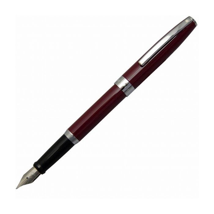 ●カラー ダークレッド●付属品 SHEAFFER(シェーファー)オリジナルBOX 保証書●ペン先:ステンレス、F(細字)●サイズ 長さ:約134mm(収納時)/150mm(筆記時) 最大軸径:約10.5mmφ 重さキャップ径:約12mmφ(クリップを除く) 重さ:約30g●素材:胴軸:真鍮＋グロッシーワインフィニッシュ、口金/リング:クロームプレート仕上げ＋真鍮、クリップ:カーボンスチール＋クロームプレート仕上げ ●機構:カートリッジ/コンバーター両用式(コンバーター付属)【送料について】北海道、沖縄、離島は送料を頂きます。