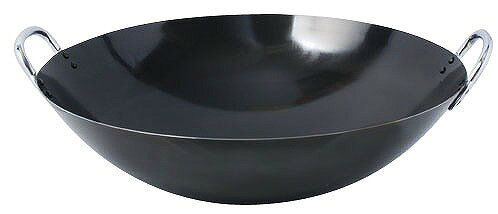 【商品詳細】呼び寸法：42cm重量：2212g底の厚さ：1．6mmサイズ（約）：直径428mm（とって含む：480mm）×高さ120mm（とって含む高さ：155mm）使い始めの本体の仕込み：透明シリコン樹脂加工がしてあります。使い始めに本体の仕込をする場合は、次の手順で行ってください。1鍋全体を煙が出なくなるまで熱してください。（煙が見えにくいことがありますが、表面が青色になれば十分です。）2鍋全体が少し冷えたら、金属タワシを用いて塗膜を取り除いてください。3鍋の内側に油をたっぷり塗り再び熱し油をしみこませて仕上げます。　※本体に塗布している透明シリコン樹脂塗膜は、あくまでも使用開始になるまでの錆止めの目的ですので、そのままご使用になっても衛生上無害ですのでご安心ください。炒め物調理のコツ：十分に鍋をあたためておいてから、適量の油をひき、まんべんなく馴染ませます。鍋も油も熱くなり、かすかに煙が出たら材料を入れます。最初の火加減は強火にし、手早く調理を進めます。ご使用後のお手入れ：ご使用後は、あたたかいうちにお湯をかけ、ササラなどですぐに表面の汚れを洗い落とし、乾いた布で水気を拭き取り、食用油を薄く塗ってから収納してください。せっかく表面にできた油脂を切り取らないようにしてください。長く使い込んだものは食器用洗剤につけてもかまいません。注意：極端な空だきは避けてください。とってに達するほど炎を長くして使用しないでください。本体の中に長時間料理を保存すると、鉄製のため、錆が生じますのですぐに料理を他の容器へ移してください。錆がでた場合には、きれいに落してからご使用ください。使い始めのうちは、アクの強い材料（ごぼう、れんこん等）のアク抜きを十分しない場合、調理中に材料が変色することがあります。本体、側面、裏面などにあるキズは表面の塗装の一部が取れただけで使用するには問題ありません。天ぷら、フライなどを揚げる場合は、油をカシメ鋲よりも上に入れないでください。本体：鉄（透明シリコン樹脂塗膜加工）　ハンドル：鉄（アクリル塗装）日本製【送料について】北海道、沖縄、離島は送料を頂きます。