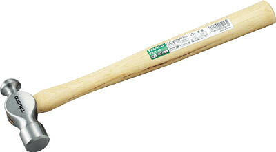 【メーカー型番】TKH-15【JANコード】4989999250541【ブランド】TRUSCO 　【特徴】●頭部は完全焼き入れ処理（硬度50?55度）、柄は樫よりも軽くて丈夫で弾力性のあるヒッコリーを使用しています。【用途】●鉄工作業全般・刻印・マーク・ポンチの打ち込みに。【仕様】●呼称:1 1/2ポンド●頭径(mm):35.5●頭長(mm):119.8●全長(mm):345●質量(kg):1.03【材質／仕上】●頭部:炭素鋼●柄:ヒッコリー【セット内容／付属品】【注意】【原産国】中国【送料について】北海道、沖縄、離島は送料を頂きます。
