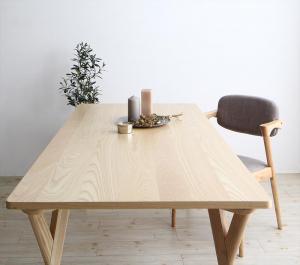 北欧ナチュラルモダンデザイン天然木ダイニングセット Natural Wood Table 静けさに映える、天然木の質感Design Chair 北欧由来の造形美と機能美Useful Bench　暮らしが広がるベンチTABLE”抜け”が生み出...