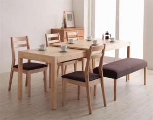 TorresSlide Extension Dining Setスライド式でらくらく伸縮×最大235cmの超ワイドサイズ最大235cm スライド伸縮テーブル ダイニングセット【Torres】トーレス＿＿＿＿＿＿＿＿＿＿＿＿＿＿＿＿＿＿＿＿＿__Lifestyle暮らしを彩るエクステンションダイニング！普段は普通サイズでいいけれど、友達が集まる時、たくさんの料理を並べたい時、家族が増える時・・・、「もう少しテーブルが広かったらなあ…。」なんて思うことはありませんか？そんなとき活躍するのが、天板を伸長できるエクステンションテーブル。トーレスはスライド式の伸長テーブルで手軽に扱え、4点から最大9点のセット組をご用意しました。「こんなダイニングが欲しかった！」とあなたの希望を必ず叶えます！！_______________________________何かと便利な高低差！伸縮テーブル部分は一段低くなっているため、お子様が勉強するスペースにはぴったりです。スペースの有効活用！普段は伸長テーブルを閉じることで、部屋の空間を有効にお使い頂けます。________________________________＿＿＿＿＿＿TABLE片手でらくらく伸長！スライド式なので、忙しいママさんも片手で簡単に動かすことができます。伸長部分はちょっとした物置きにできるのも嬉しいところ。表面は美しいアッシュ材の突板を使用脚の先端部分には、動かしやすいキャスター付き135cmから最大235cmまで、らくらく伸長できます！！___________________________________________CHAIR飽きの来ないシンプルなデザインシンプルだからこそ、追求できた見た目と座り心地の両立。故に長く愛されるチェアの誕生です。くつろぎの追求背のあたる部分には、最大限にくつろぎをもたらす絶妙な角度を付けています。また座面には長く座っていても疲れにくいクッション性を実現。どれを取っても優秀なチェアです。優しい肌触りの生地を使った座面。いつまでも座っていたくなる、家族の集う場所にピッタリです。カラーはブラウンとベージュの2色をご用意。____________________________________________BENCH便利が広がるベンチセットダイニング以外のところでも使用できる場所を問わず、用途性の高いベンチは暮らしを豊かにしてくれます。お子さんのいる家庭にはぴったり。子ども部屋などに置いても、かわいいデザインとなっています。玄関に置いても利便性は抜群。急いでいる朝や、来客時にも活躍すること間違いなし。▼セットを選ぶ▼(テーブル+チェア2脚+ベンチ1脚)4点セット(テーブル+チェア4脚)5点セット(テーブル+チェア4脚+ベンチ1脚)6点セット (現在表示中)(テーブル+チェア6脚)7点セット(テーブル+チェア6脚+ベンチ1脚)8点セット(テーブル+チェア8脚)9点セット▼サイズを選ぶ▼W135-235 (現在表示中)▼組立設置サービスを選ぶ▼お客様組立 (現在表示中)組立設置サービス付