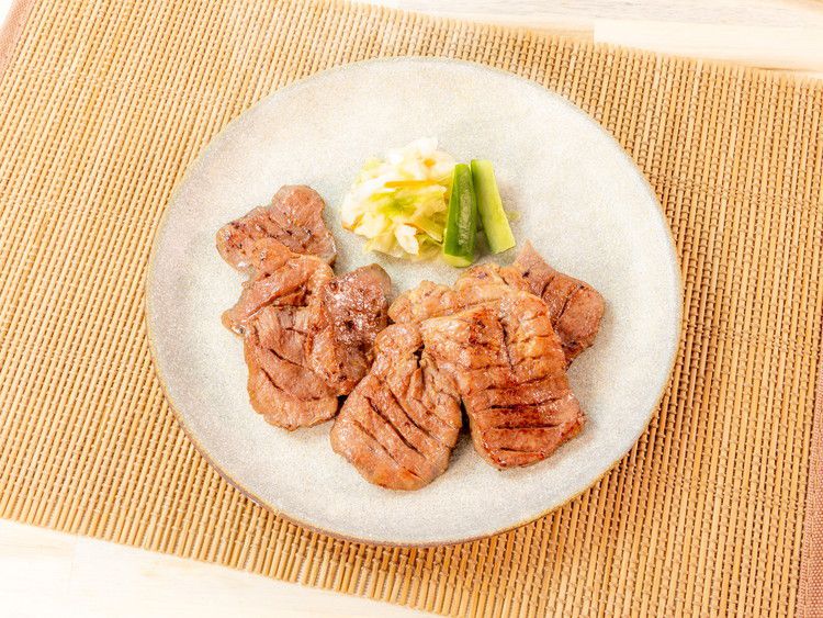 リコメン堂キッチン館の宮城 仙台 陣中 牛タン 豚タン 塩麹熟成 食べ比べセット ギフト 産直 ご当地グルメ 熨斗 贈り物 新生活 お祝い お取り寄せ のし対応 (代引不可)【送料無料】｜アングル2