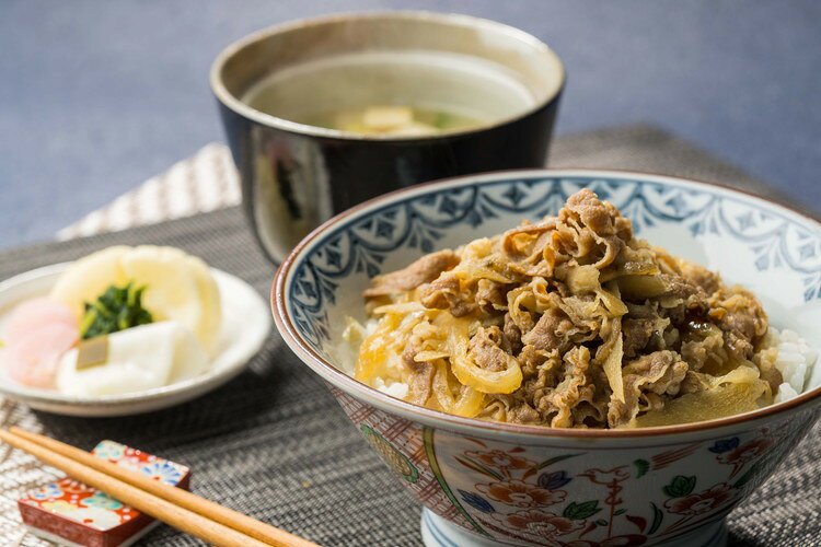 お中元 大阪 「日本料理 寺田」 寺田繁監修 お出汁香る 国産牛の牛丼の具 ギフト ...