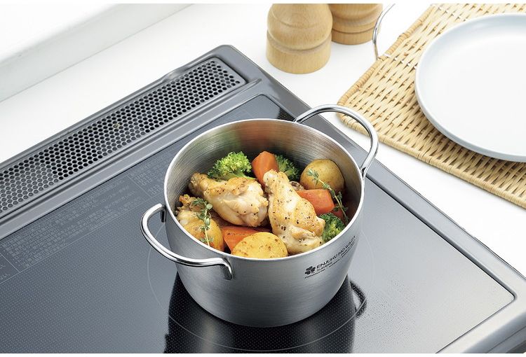 日本製 燕三条 ダッチオーブン15cm (6インチ)(代引不可)【送料無料】