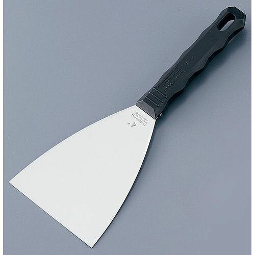 仁作 プラ柄スクレーパー 7.5cm No.360 GSK08075 JANコード 4986956003608●サイズ(cm): 7.5●メーカー品番:No.360●幅×全長(mm): 75×255●重量(g):70●材質：刃部＝ステンレス420J2　　グリップ＝グレードポリプロピレン【送料について】北海道、沖縄、離島は送料を頂きます。