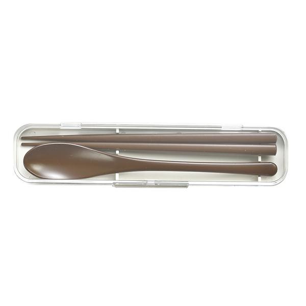 【商品説明】便利なランチスプーン＆お箸セット【商品情報】■サイズ約 幅19.5×奥行4.5×高さ2（cm） 箸：約 長さ18(cm) スプーン：約 長さ18×幅2.8(cm)■材質ケース本体：ABS樹脂 ケース蓋：AS樹脂 お箸：天然木 スプーン：耐熱ABS樹脂■生産国日本製■セット内容お箸・スプーン・ケース■備考スプーンのみ食洗機の使用可能 ※箸、ケースは食洗機の使用はできません。【代引きについて】こちらの商品は、代引きでの出荷は受け付けておりません。【送料について】北海道、沖縄、離島は送料を頂きます。