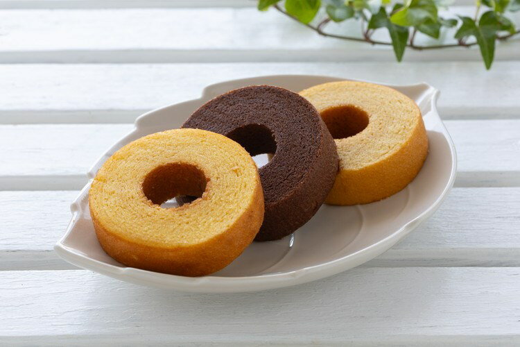 「フルール」 しっとりなめらか おとなのばうむ 3種セット ギフト 産直 ご当地グルメ 熨斗 贈り物 新生活 お祝い お取り寄せ のし対応 (代引不可)【送料無料】