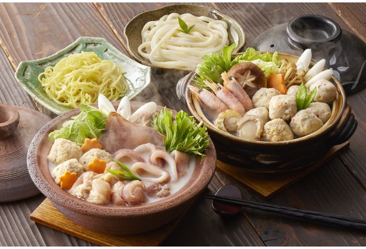 リコメン堂生活館のお中元 鶏白湯鍋&海鮮つみれ鍋 食べ比べセット 鍋セット ギフト 産直 ご当地グルメ 熨斗 贈り物 のし対応 (代引不可)【送料無料】｜アングル2
