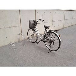 リコメン堂生活館のDAIKEN 平置き自転車ラック独立式サイクルスタンド スタンド小タイプ CSM1AS オフィス 住設用品 物置 エクステリア用品 自転車置場(代引不可)【送料無料】｜アングル2