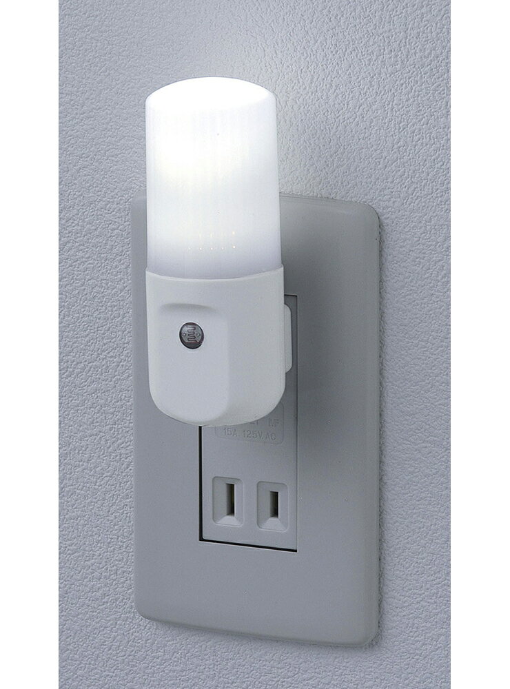 朝日電器 ELPA エルパ LEDセンサー付ライト コンセント式 明暗センサー 白色 耐ト...