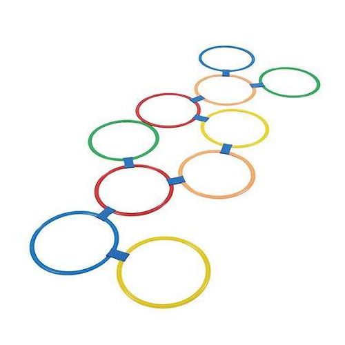 置くだけ簡単体を使って遊べるカラフルリングジョイントでリングを自由につなげて、ジャンプやステップなどの全身運動が楽しめる運動遊具です。レイアウト次第で難易度を調整できるので、子どもから大人までバランス感覚やリズム感、体幹を遊びながら自然と育てることができます。カラフルなデザインで置くだけで簡単に運動遊びができ、体育や保育、家庭での使用にもおすすめ。大きめリングで、踏む・跳ぶ・バランスをとるなど様々な動きをしっかりサポート。安全に使えるジョイントパーツ付きで、運動能力を楽しく伸ばせるアイテムです。セット内容:リング×10、ジョイント×10商品サイズ:リング…約φ380×5mm(1個)、ジョイント…約82×48×7mm材質:PE梱包形態:箱入り生産国:中国保証期間:初期不良対応※お使いのモニター設定、お部屋の照明等により実際の商品と色味が異なる場合がございます。【送料について】北海道、沖縄、離島は送料を頂きます。