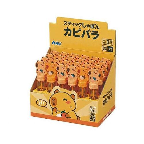 大容量24本セットかわいいカピバラのシャボン玉かわいいカピバラデザインのしゃぼん玉です。大容量の24本セット。箱は什器になっているので、店頭やディスプレイにも最適。お祭りや子ども会などのイベントにおすすめです。小さな手にもぴったりのスティック型で、簡単にしゃぼん玉が楽しめます。シャボン液入りなのですぐに遊べます。外遊びで大活躍のアイテムです。セット内容:本体×24商品サイズ:本体1本…約25×44×140mm本体カラー:オレンジ材質:PP、PET梱包形態:箱入り生産国:中国保証期間:初期不良対応※2種・均等ランダム封入です。※お使いのモニター設定、お部屋の照明等により実際の商品と色味が異なる場合がございます。【送料について】北海道、沖縄、離島は送料を頂きます。