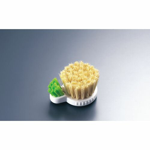 まめいた ポイントまめブラシ KB-440 JMM0101 JANコード 4930419444057●メーカー品番:KB-440●幅×奥行×高さ(mm):50×80×40●材質：グリップ：ポリプロピレン、毛：パキン（サボテンの繊維）・ポリプロピレン■毛長:約29mm■材質:グリップ/ポリプロピレン 毛/パキン(サボテンの繊維)・ポリプロピレン■天然植物繊維を使用しているので、油に強く水はねが少ない ブラシです。■毛足が長いので、ザルの底もラクに洗うことができます。【送料について】北海道、沖縄、離島は送料を頂きます。