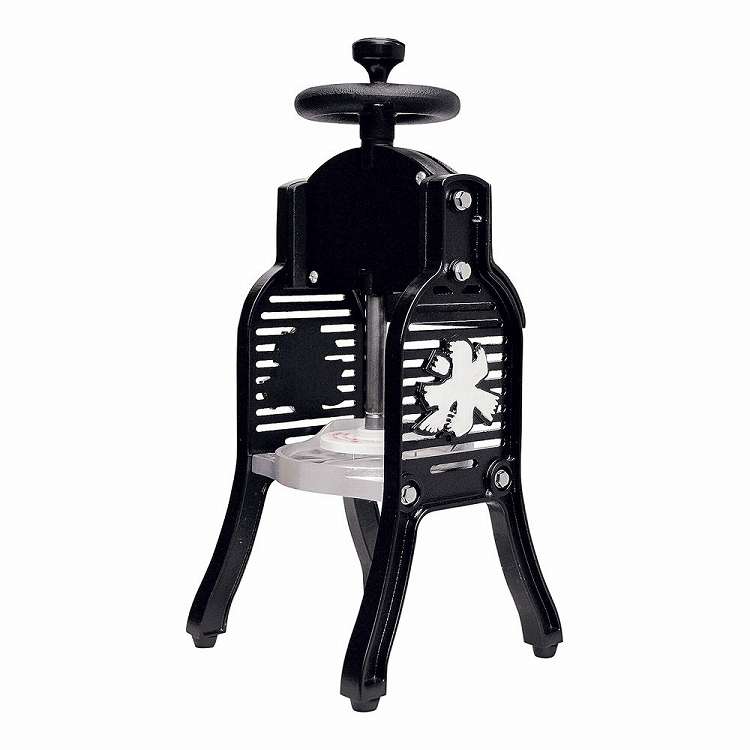 ●駆動方式:手動式ギヤー駆動氷削能力:標準0.2kg/分円盤有効径:120●質量:7kg付属品/製氷カップ1個製氷カップ/1個当たり容量約500ml【代引きについて】こちらの商品は、代引きでの出荷は受け付けておりません。【送料について】北海道、沖縄、離島は送料を頂きます。