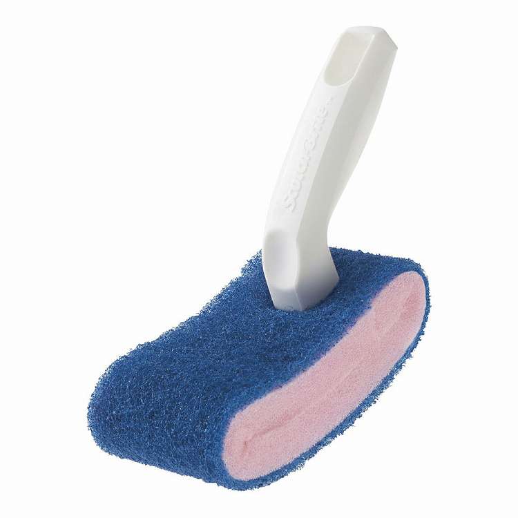 ●トイレの種類を選ばない、ユニバーサルなデザインのプロ用柄つきスポンジたわしです。●力が伝わりやすい柄の長さと形状で手になじむので、身体への負担を軽減します。●傷がつきにくい樹脂研磨粒子付きの不織布を採用し、スピーディーな清掃を実現。●経験の浅い方からベテランの方まで誰でも使えるユニークなデザインです。【代引きについて】こちらの商品は、代引きでの出荷は受け付けておりません。【送料について】北海道、沖縄、離島は送料を頂きます。