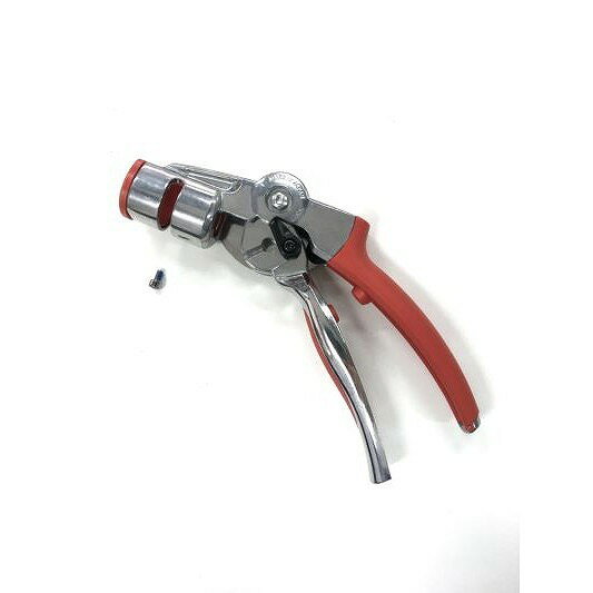 【商品説明】●184ZKA-3.0-5D/190ZTRシリーズ用のグリップ一式です。【商品詳細】●対応品番：184ZKA-3.0-5D/190ZTR-2.1-3D/190ZTR-3.1-5D●対応品番/部品番号：184ZKA-3.0-5D/17、190ZTR-2.1-3D/16、190ZTR-3.1-5D/16【配送について】北海道、沖縄、離島は配送できません。予めご了承ください。