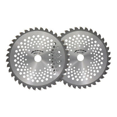 【商品説明】●【特長】メッシュ軽量で切れ味が軽い！斜め埋込み型。●【用途】田畑の雑草・その他の一般草刈り●刃厚:2.0mm●本体サイズ(mm):縦230×横230×奥行8●本体重量:604g●外径:230mm●刃数:36P●内径:25.4mm※メーカーの都合によりパッケージ、内容等が変更される場合がございます。当店はメーカーコード（JANコード）で管理をしている為それに伴う返品、返金等の対応は受け付けておりませんのでご了承の上お買い求めください。【代引きについて】こちらの商品は、代引きでの出荷は受け付けておりません。【配送について】北海道、沖縄、離島は配送できません。予めご了承ください。