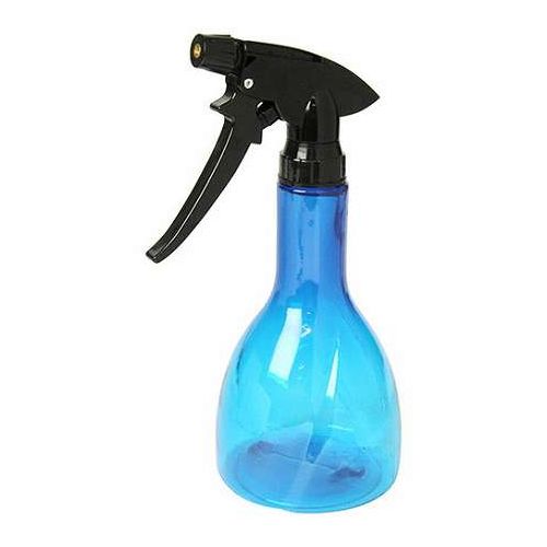 【用途】●庭木や花壇の水やり・消毒や防虫の噴霧作業。【商品説明】●おしゃれで使いやすいスケルトンのハンドスプレーです。●真鍮の噴口採用でより細かな霧がでます。●霧噴射とジェット噴射の切替えでシーンにあった噴霧可能です。《スペック》■タンク容量：約500mL。■色：ブルー。■サイズ：幅120×高さ225×奥行95mm。■重量：100g。《材質》■ボトル部：PVC。■ヘッド部：ポリプロピレン。■噴口：真鍮。【代引きについて】こちらの商品は、代引きでの出荷は受け付けておりません。【送料について】北海道、沖縄、離島は送料を頂きます。