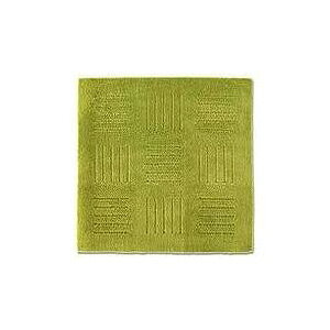 吸着キッチンマット60×60cmです。1枚1枚設置でき、L字型キッチンや対面式キッチンにも便利です。ふかふかのクッションで、足腰への負担を和らげます。ジョイント式で汚れた場所だけを外せて洗濯でき、柔らかなので折りたため、ネットにも入れられます。全面吸着素材で、掃除機をかけても吸い上がりません。サイズ（約）:幅60×奥行60×厚み1cm材質:表面/ポリエステル　裏面/アクリル樹脂日本製【代引きについて】こちらの商品は、代引きでの出荷は受け付けておりません。【送料について】北海道、東北、九州は送料を頂きます。沖縄、離島は配送不可。