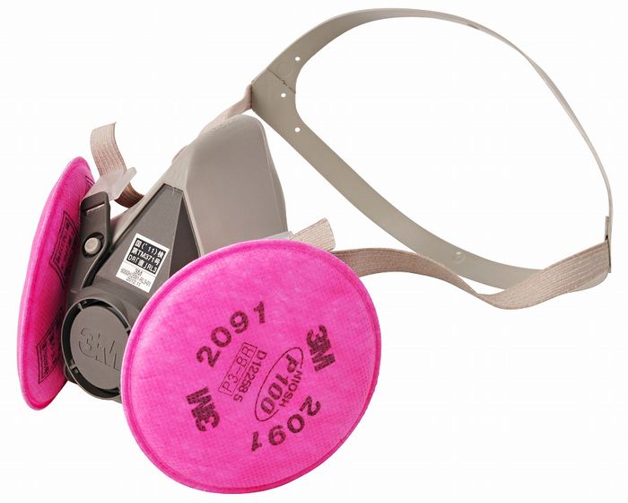 【商品詳細】アスベストやダイオキシン類に対応（作業の可否については、製品パッケージ横面を参照してください）した高性能防塵マスク。規格：国家検定区分3合格品（RL3)該当作業：ダイオキシン類、放射性物質の粉じんが存在する作業環境、およびそれに準じる作業（取り替え式防塵マスクのみ）ダイオキシン類：対応レベル1アスベスト除去：作業レベル2〜3入数：1セット（面体1個とろ過材2枚が入っています。）面体：米国/ろ過材：韓国製【送料について】北海道、沖縄、離島は送料を頂きます。