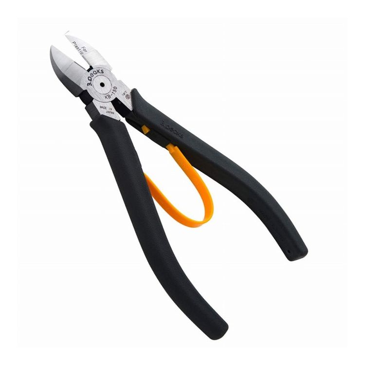 【商品特長】【製品サイズ(mm)】・長さ160・幅78・高さ13【生産国】日本【材質】本体：S58C柄部：エラストマー成型グリップバネ：プラスチック【仕様】用途：結束バンドや鉄線の切断に呼び寸：150mm切断能力(薄刃＝刃先)：結束バンド幅9.0mm切断能力(厚刃＝刃元)：1.9mm(鉄線)、3.2mm(銅線)、2.0mm(より線)刃部硬度：HRC56〜64仕様：エラストマー樹脂グリップ仕様：プラスチックバネ付(取り外し可能)薄刃、厚刃の二刀流！結束バンドがきれいに切れて、鉄線も切断OK。薄い刃先で結束バンドや配線。厚い刃元で鉄線の切断が可能です。【送料について】北海道、沖縄、離島は送料を頂きます。