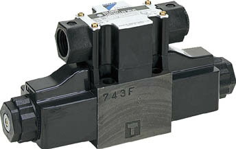 乐天商城 - ダイキン 電磁パイロット操作弁【KSO-G02-2DB-30】(空圧・油圧機器・油圧バルブ)【送料無料】