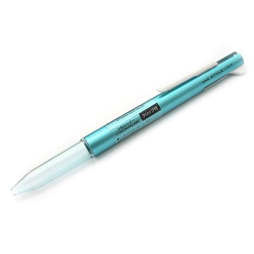【商品詳細】品番：UE3H-208.33ゲルインクボールペン16色(ボール0.28mm/0.38mm/0.5mm)・0.5mmシャープペンシル・ジェットストリームインク油性ボールペン3色(0.7mm/1.0)全55種類!のリフィルを自由に組み合わせることによりオリジナルなペンを作ることが出来る、スタイフィットシリーズの3色ホルダーです。先軸を回して外し、使用したいリフィルを中にしっかり差し込んでお使い下さい。※こちらの商品は本体軸のみの販売となっております。リフィルは別途お買い求め下さい。【JANコード】4902778094358【送料について】北海道、沖縄、離島は送料を頂きます。