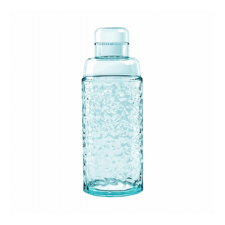 ■商品名キューブ シェイカー 650ml 【樹脂製】■特長氷をイメージしたデザインの樹脂製シェイカーですプラスチックの中でも透明度が高く、耐衝撃性に優れ、落としても割れにくいグラスです。Abodeグラス製品にメインで採用されているバランスのよい素材です。BPAフリー　食洗器対応（耐熱0-70℃）■サイズ幅8.3×長さ8.3×高さ8cm■材質MS樹脂■重量40g■容量651ml■耐熱温度0〜70℃■電子レンジ使用×■食洗機使用〇■ブランド　Abode Homewares DesignAbode Homewares Design(アボードホームウェアズデザイン ）は、住環境先進国であるアメリカで生まれた樹脂製テーブルウェアコレクションです。ファッションに連動したデザイントレンドやカラーを、新作コレクションとしてを毎年発表しています。それぞれ製品デザインに適したボリューム、テクスチャーを考慮し、質感や触感、ディテールにまでこだわっています。【代引きについて】こちらの商品は、代引きでの出荷は受け付けておりません。【送料について】沖縄、離島は別途送料を頂きます。キューブカクテルピック 6本セットマグカップ 320mlDOFグラス 380mlステムレスグラス 390mlハイボールグラス 440mlシェイカー 650ml