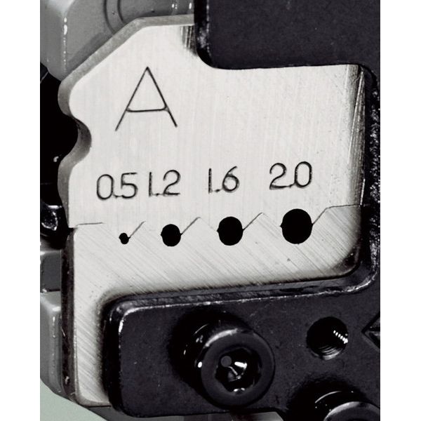 【商品詳細】P-90-A用替刃●適応機種：P-90-A●RoHS規制の特定有害物質を含まない製品です。【代引きについて】こちらの商品は、代引きでの出荷は受け付けておりません。【送料について】北海道、沖縄、離島は送料を頂きます。【配送について】お届け日時指定不可の商品となります。あらかじめご了承ください。