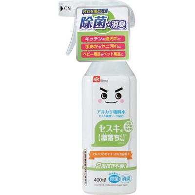 特長●「水の激落ちくん」にセスキ炭酸ソーダを配合しています。●アルカリ電解水とセスキの力で、汚れ落しだけでなく、除菌や消臭もできるマルチクリーナーです。●水を独自の方法で電気分解したアルカリ電解水に、セスキ炭酸ソーダを配合した、無色無臭の万能クリーナーです。●水拭きでは取れない汚れをアルカリイオンが包み込んで浮かせて落します。●界面活性剤を使用していないので、二度拭き不要です。●洗剤を使いたくない、ベビー用品やペット用品の汚れ落としと除菌に。●冷蔵庫や電子レンジ内部の汚れ落としにも便利です。●キッチンの油汚れから、リビングの手あかやヤニ汚れ、窓ガラスのお掃除まで色々使える万能クリーナーです。●すぐに使える液体スプレータイプ。●気になる汚れをサッと落として、除菌・消臭効果もプラスします。用途●冷蔵庫の内外、食器棚、電子レンジ等の調理家電、窓ガラスのお掃除・手あかやヤニ汚れに。●赤ちゃんのおもちゃ、ペット用品の汚れ落としに。仕様●容量(ml)：400仕様2●容量400ml材質／仕上●アルカリ電解水、セスキ炭酸ソーダ原産国（名称）：日本【代引きについて】こちらの商品は、代引きでの出荷は受け付けておりません。【送料について】北海道、沖縄、離島は送料を頂きます。