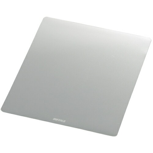 特長●クールなメタル調マウスパッドです。●快適なマウス滑りです。●使用時にズレにくい滑り止め加工です。仕様●色：シルバー●幅(mm)：150●奥行(mm)：180●高さ(mm)：0.5●対応マウス：レーザー式マウス、光学式マウス、ボール式マ...