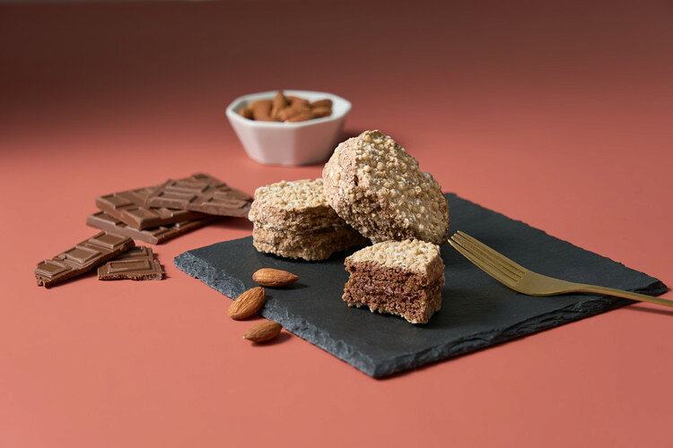リコメン堂ホームライフ館のリーガロイヤルホテル アーモンドショコラサンド 4個 ショコラサンド(代引不可)【送料無料】｜アングル2