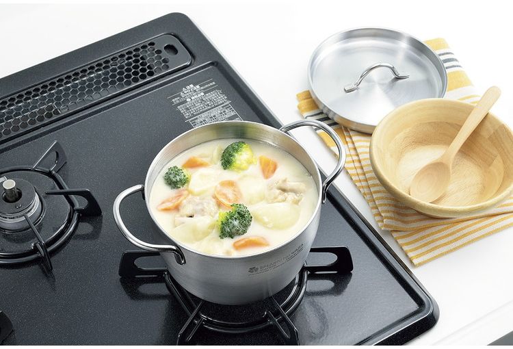 日本製 燕三条 ダッチオーブン15cm (6インチ)(代引不可)【送料無料】