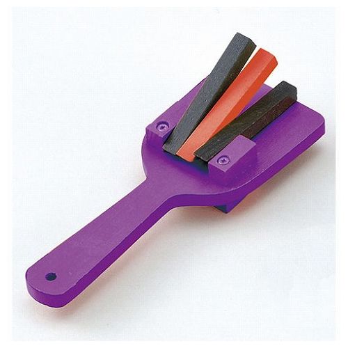 【商品説明】振るとパチパチ音が鳴る!楽しい両面タイプのなるこ!●組立済のなるこです。●表・裏に3連のバチが付き、とてもよく鳴ります。とっても安い!!ネジ止め加工で頑丈!バチがはずれないようネジを貫通させて補強!各色裏表3連バチ付両面タイプ着...