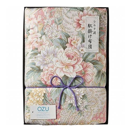 オズのシルク混肌掛けふとん【商品説明】しなやかな肌ざわりのシルク混肌掛けふとん布団,贈答,引き出物,お歳暮,お中元,ギフト,送りもの【商品詳細】メーカー品番 : OZF-101-piカラー : ピンクサイズ : 150×200cm箱サイズ : 52×38×15cm材質 : 側地:綿100%、詰めもの:シルク30%・ポリエステル70%(0.8kg)原産国 : 日本パッケージ重量 : 1900g【代引きについて】こちらの商品は、代引きでの出荷は受け付けておりません。【送料について】北海道、沖縄、離島は送料を頂きます。